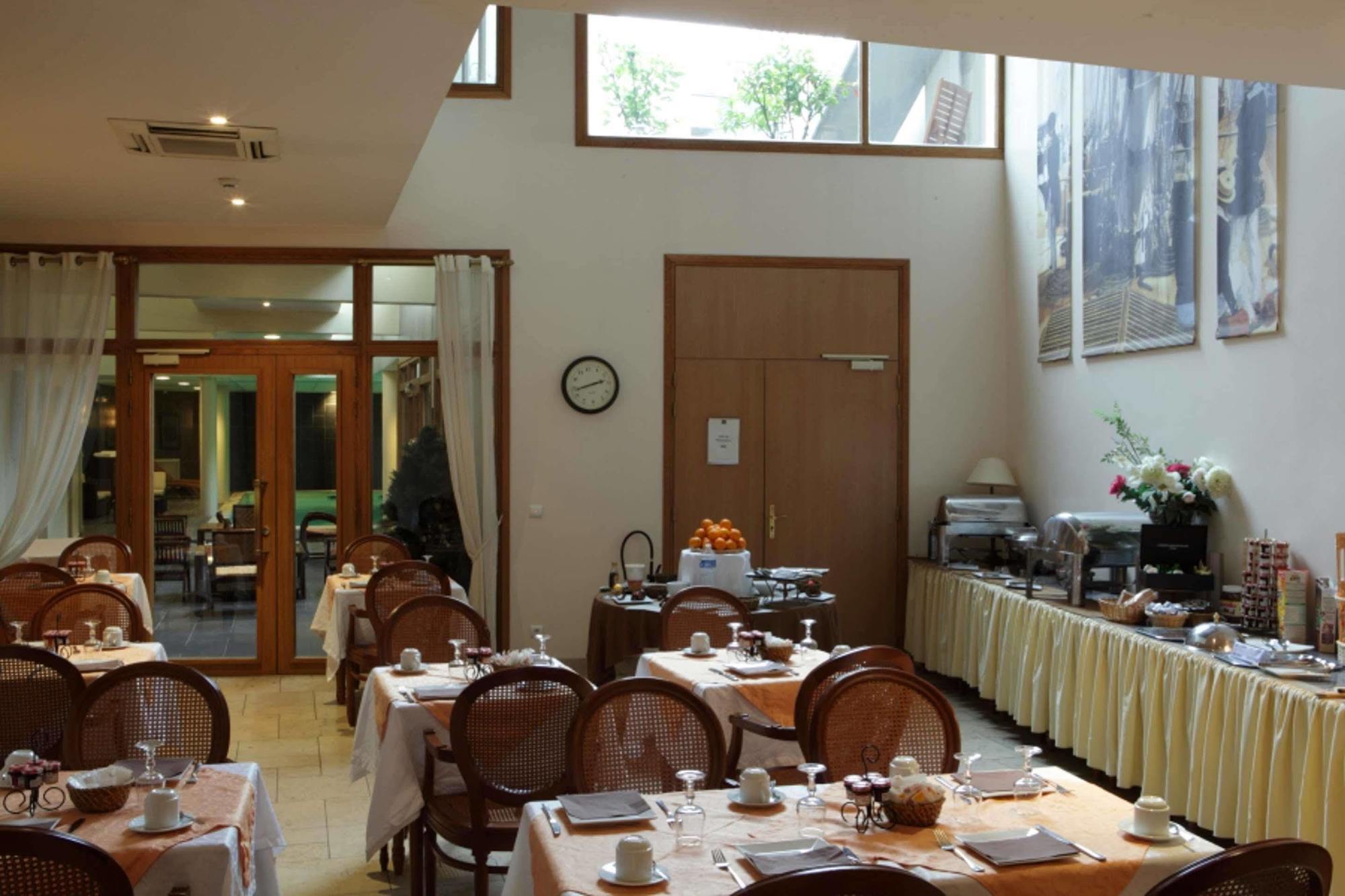 Amiral Hotel Paris Exterior photo